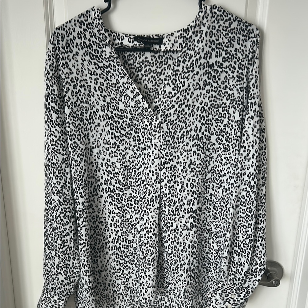 Banana Republic Leopard Print Women's Top
